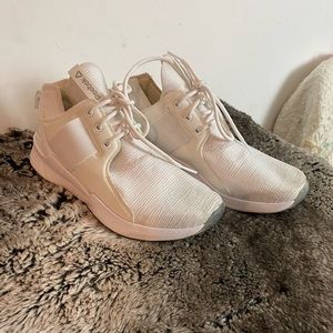 White Reebok Tennis Shoes